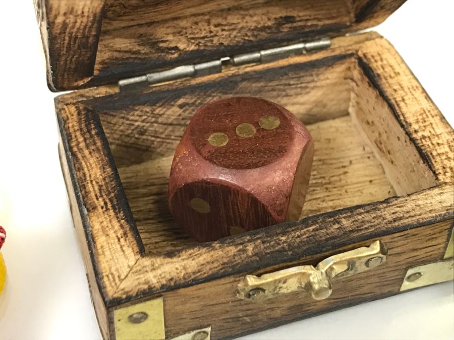 JUST ADDED - Collection Of Various Blackjack Pins, Buttons, Dunes Las Vegas One Dollar Chip, Wooden Trinket Boxes And More - See All Photos [Photo 21]