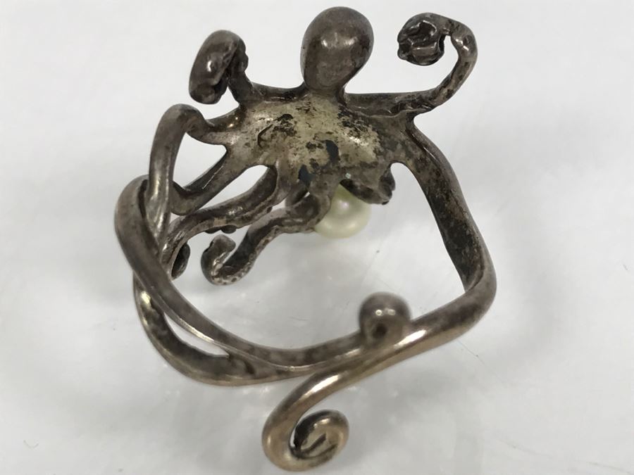 JUST ADDED - Octopus Ring With Pearl - Not Stamped Or Tested For Silver - 4.5g [Photo 11]