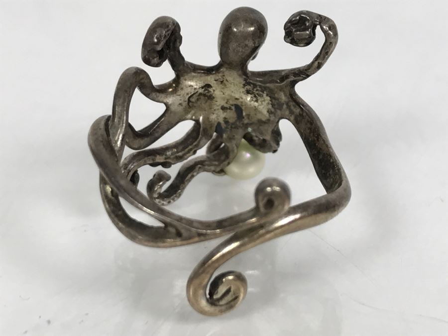 JUST ADDED - Octopus Ring With Pearl - Not Stamped Or Tested For Silver - 4.5g [Photo 12]