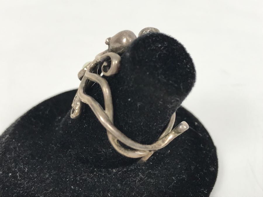 JUST ADDED - Octopus Ring With Pearl - Not Stamped Or Tested For Silver - 4.5g [Photo 6]