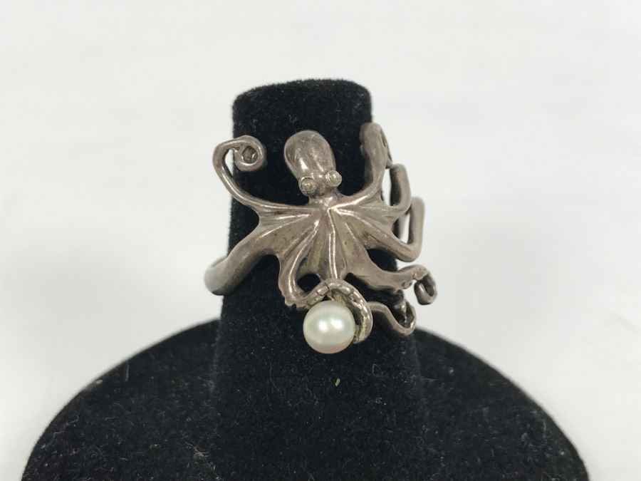 JUST ADDED - Octopus Ring With Pearl - Not Stamped Or Tested For Silver - 4.5g [Photo 2]