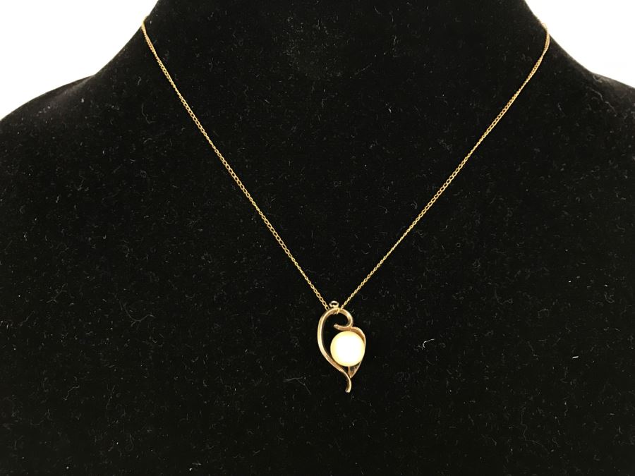 JUST ADDED - Sterling Silver Pendant With Pearl On Gold Filled Chain 2.3g [Photo 1]