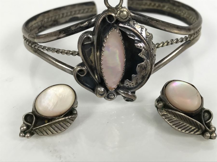 Silver Bracelet With Matching Clip Earrings - No Markings And Not Tested For Silver - 20.6g [Photo 4]