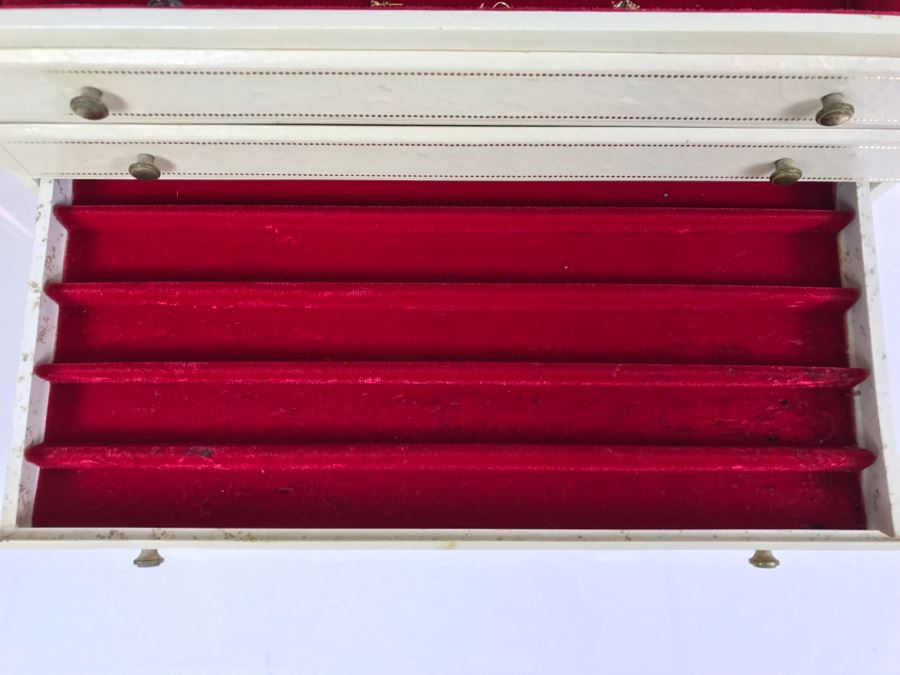 JUST ADDED - Vintage Jewelry Box With Some Jewelry [Photo 10]