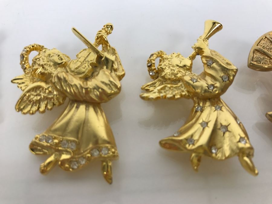 JUST ADDED - (3) Gold Tone Christmas Pins [Photo 2]
