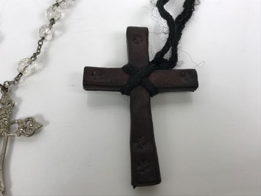 Religious Lot With Rosary Beads And Crucifix [Photo 12]