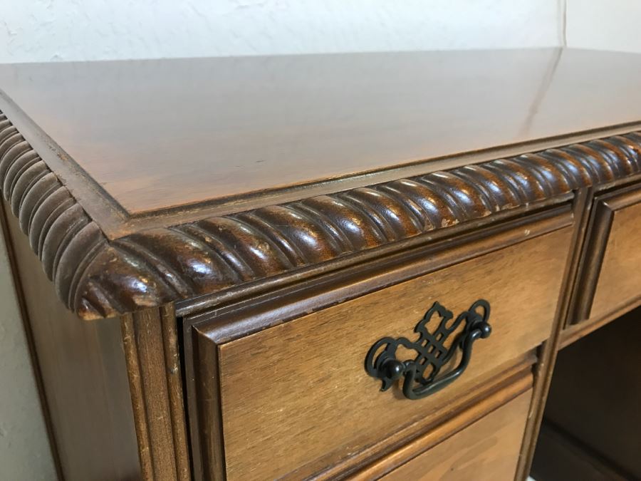 Nice Vintage Kneehole Desk With 7 Drawers [Photo 5]