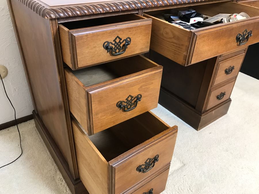 Nice Vintage Kneehole Desk With 7 Drawers [Photo 9]