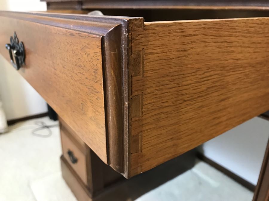 Nice Vintage Kneehole Desk With 7 Drawers [Photo 6]