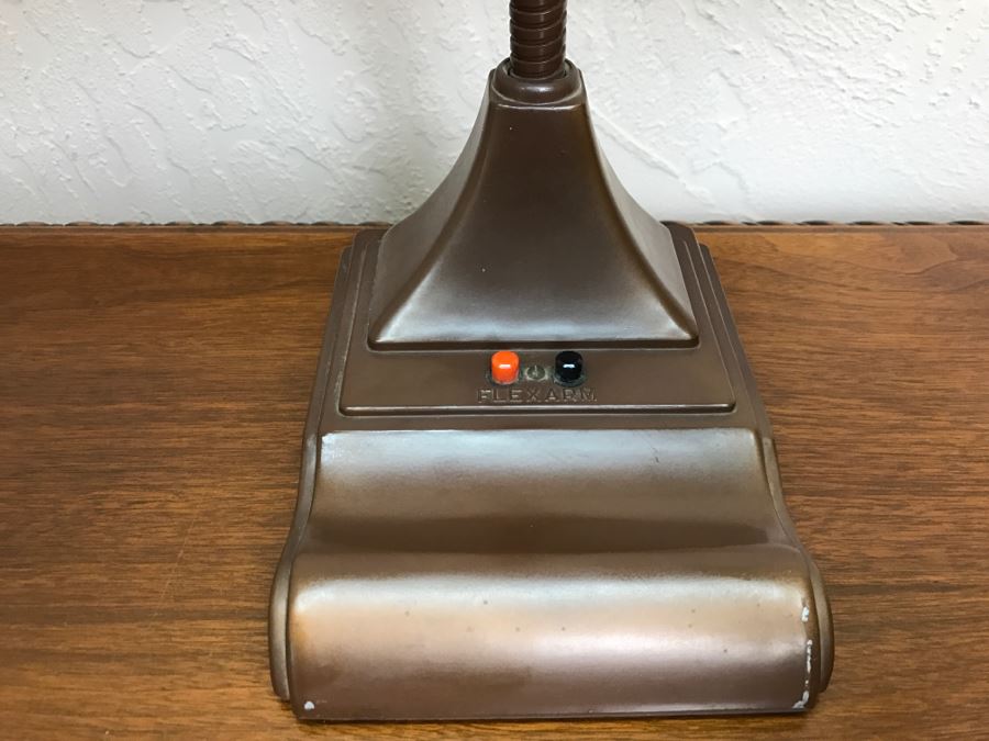 Vintage Metal Adjustable Gooseneck Desk Lamp [Photo 4]