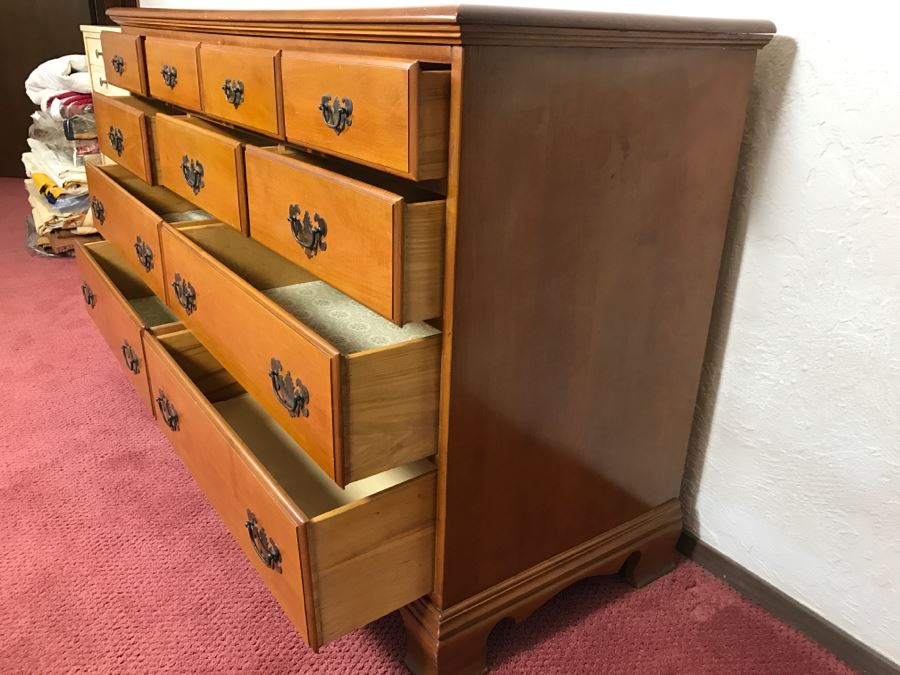 Vintage Solid Maple 11-Drawer Chest Of Drawers Dresser [Photo 7]