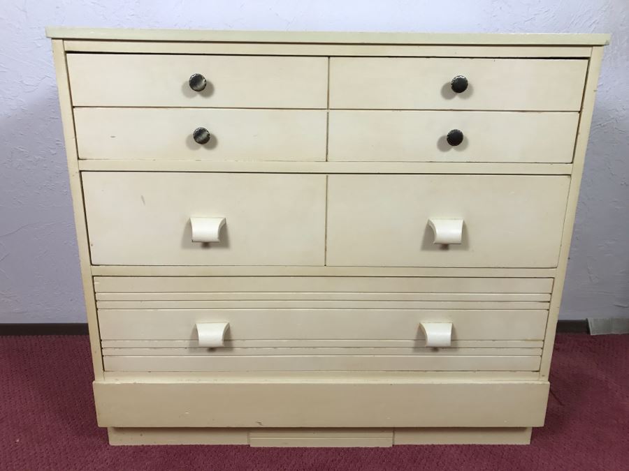Vintage Mid Century Modern Painted 3-Drawer Chest Of Drawers Dresser
