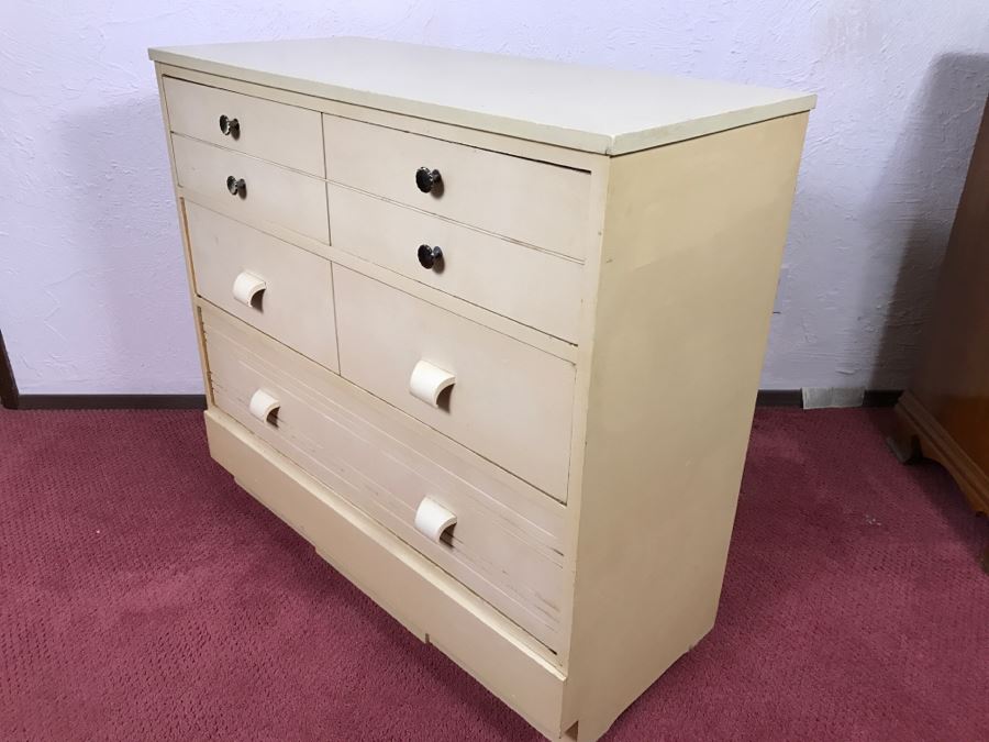 Vintage Mid Century Modern Painted 3-Drawer Chest Of Drawers Dresser [Photo 6]