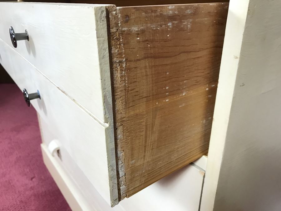 Vintage Mid Century Modern Painted 3-Drawer Chest Of Drawers Dresser [Photo 4]