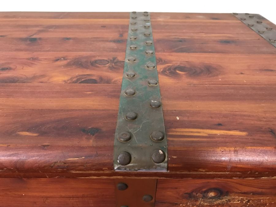 Vintage Mountain Maid Tennessee Red Cedar Chest Hill-Hoel Mfg Co On Casters [Photo 16]