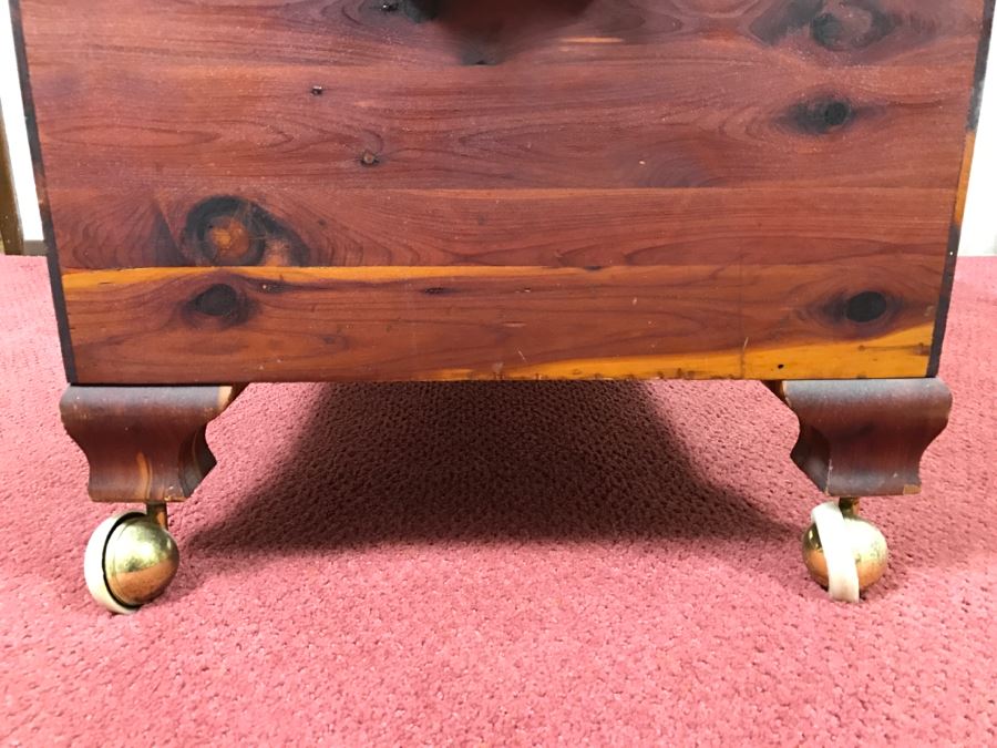 Vintage Mountain Maid Tennessee Red Cedar Chest Hill-Hoel Mfg Co On Casters [Photo 21]