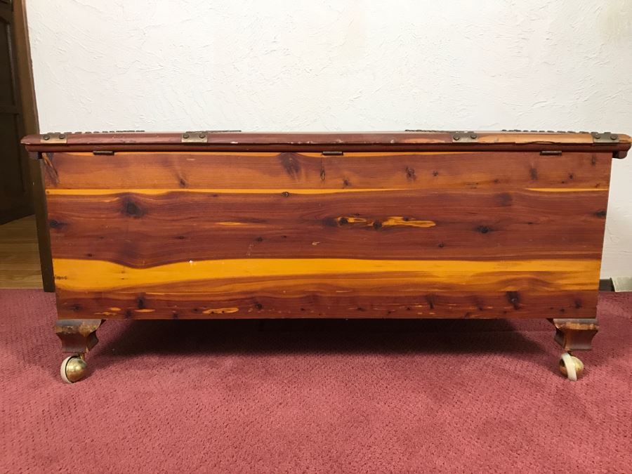 Vintage Mountain Maid Tennessee Red Cedar Chest Hill-Hoel Mfg Co On Casters [Photo 23]