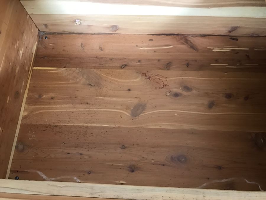 Vintage Mountain Maid Tennessee Red Cedar Chest Hill-Hoel Mfg Co On Casters [Photo 22]