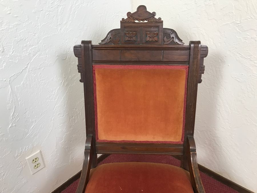 Antique Carved Mahagony Chair [Photo 4]