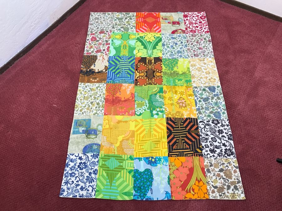 Vintage Custom Hand Sewn Quilt [Photo 2]