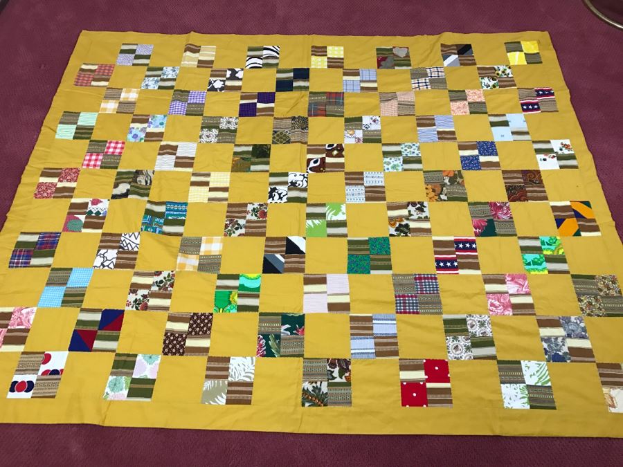 Vintage Custom Hand Sewn Quilt [Photo 3]