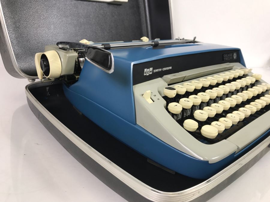 Vintage Smith-Corona Galaxie Twelve Typewriter With Case And Cover Excellent Condition [Photo 7]