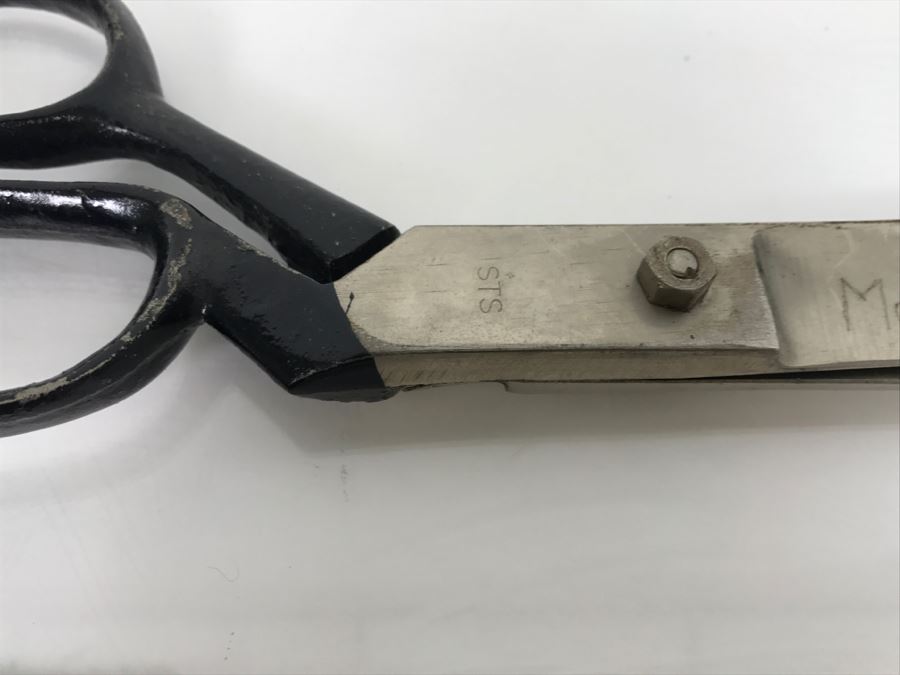 Various Industrial Seamstress Scissors Mostly WISS From Hollywood Wardrobe Designer I Love Lucy [Photo 21]