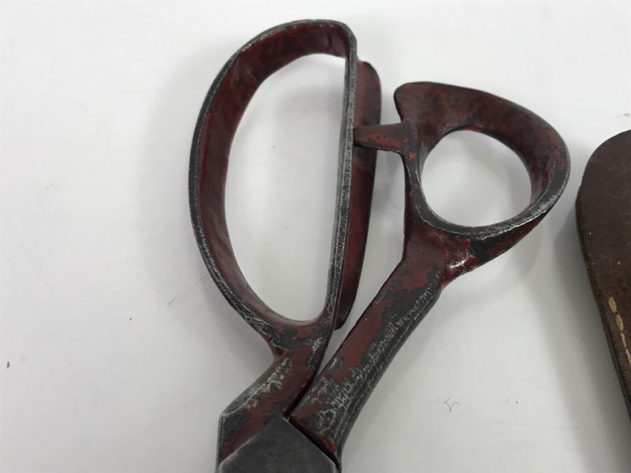 Vintage Japanese Signed Scissors With Leather Sheath [Photo 8]