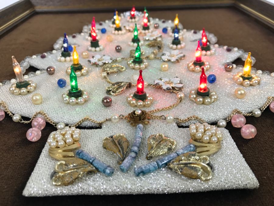 Framed Light Up Christmas Tree Wall Hanging With Costume Jewelry [Photo 12]