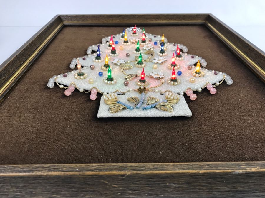 Framed Light Up Christmas Tree Wall Hanging With Costume Jewelry [Photo 11]