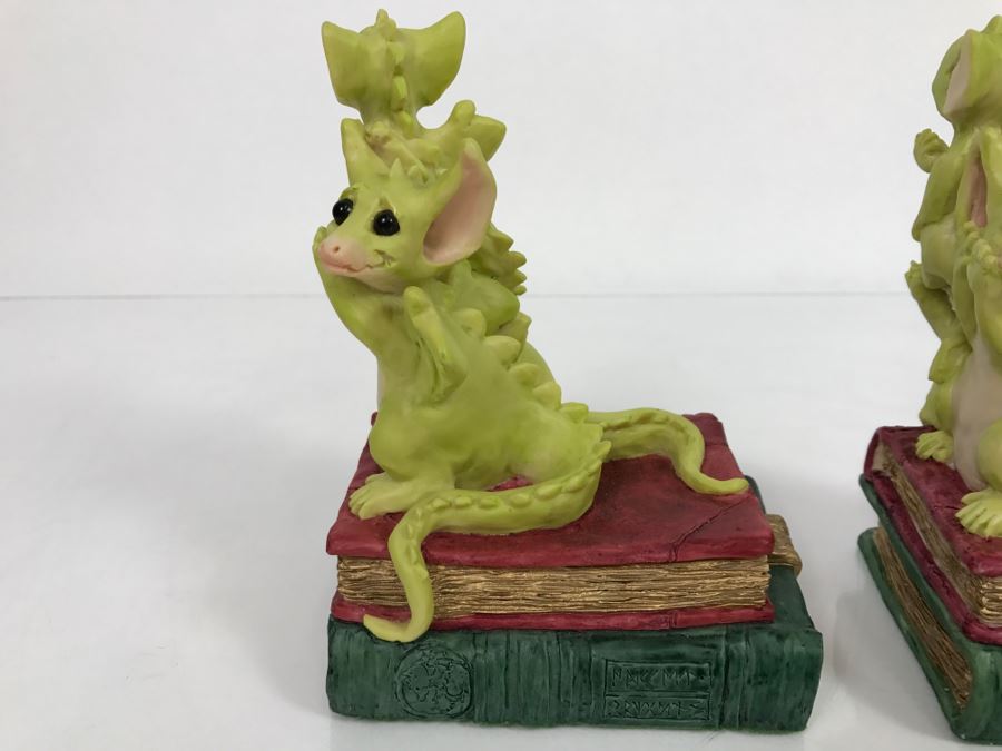 Both Bookends Hand Signed By Real Musgrave Pocket Dragon Figurine 1/94 - Whimsical World Of Pocket Dragons - The Book Ends - 1993 Real Musgrave, CWS, LOL Limited - Hand Made in UK [MV $125-$160 Unsigned] [Photo 15]