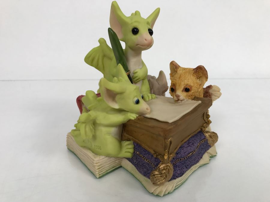 Whimsical World Of Pocket Dragons - Pocket Dragons And Friends Collectors Club - Collectors Special - Looking For The Right Words - 1996 Real Musgrave, CWSL, - Made in UK [MV $100-$130] [Photo 3]