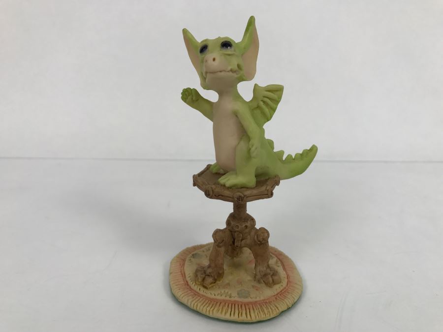 Hand Signed By Real Musgrave Pocket Dragon Figurine 10/92 - Whimsical World Of Pocket Dragons - Look At Me... - 1989 - Lilliput Lane Land Of Legend Limited - Hand Made in UK [MV $450-$600 Unsigned] [Photo 3]