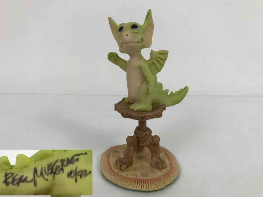 Hand Signed By Real Musgrave Pocket Dragon Figurine 10/92 - Whimsical World Of Pocket Dragons - Look At Me... - 1989 - Lilliput Lane Land Of Legend Limited - Hand Made in UK [MV $450-$600 Unsigned]