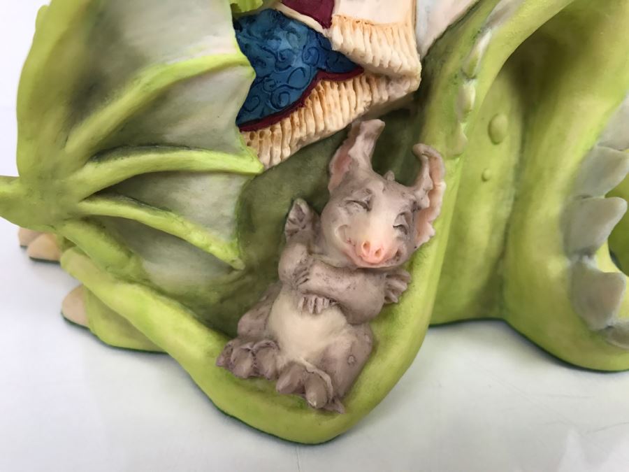 Whimsical World Of Pocket Dragons - Worldwide Limited Edition 1785 of 2500 - Under The Bed - Wizard Reading Atop a Sleeping Dragon [MV $550-$700] [Photo 11]