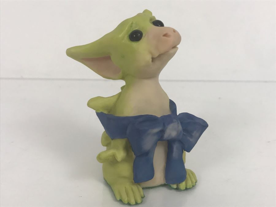 Whimsical World Of Pocket Dragons - Pocket Dragons And Friends Collectors Club - Exclusive Collectors Joining Figurine - Blue Ribbon Dragon - 1994 Real Musgrave, CWAL, CWSL - Made in UK [$90-$110] [Photo 1]