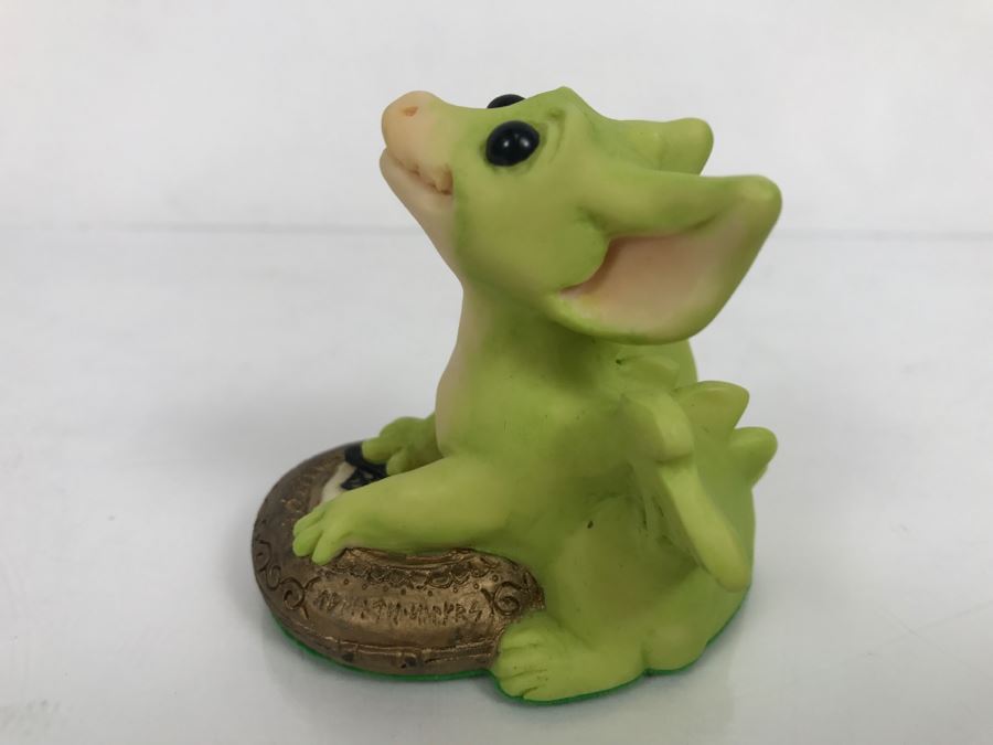 Whimsical World Of Pocket Dragons - Pocket Dragons And Friends Collectors Club - Exclusive Collectors Joining Figurine - Making Time For You - 1995 Real Musgrave/CWAL/CWSL - Handmade For Flambro - Exclusive USA Distributor [MV $90-$110] [Photo 9]