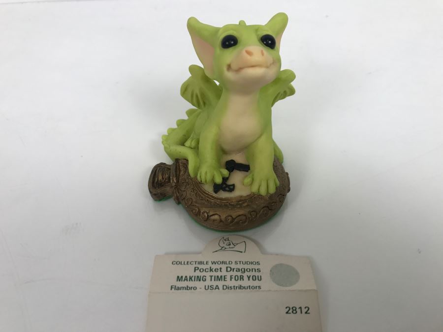 Whimsical World Of Pocket Dragons - Pocket Dragons And Friends Collectors Club - Exclusive Collectors Joining Figurine - Making Time For You - 1995 Real Musgrave/CWAL/CWSL - Handmade For Flambro - Exclusive USA Distributor [MV $90-$110] [Photo 1]