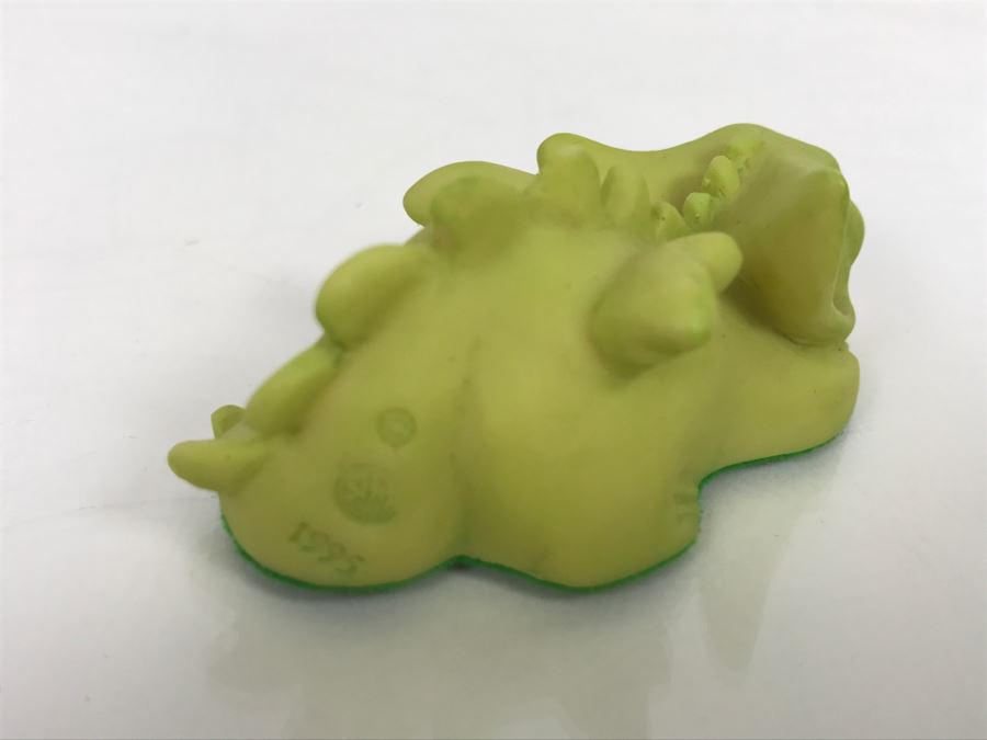 Whimsical World Of Pocket Dragons - Tiny Bit Tired - 1996 Real Musgrave/CWSL - Flambro [MV $12-$15] [Photo 7]