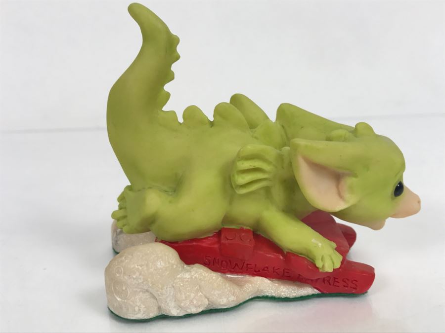 Whimsical World Of Pocket Dragons - Chasing Snowflakes - Christmas 1995 - 1995 Real Musgrave/CWAL/CWSL - Handmade For Flambro Exclusive USA Distributor [MV $80-$110] [Photo 7]
