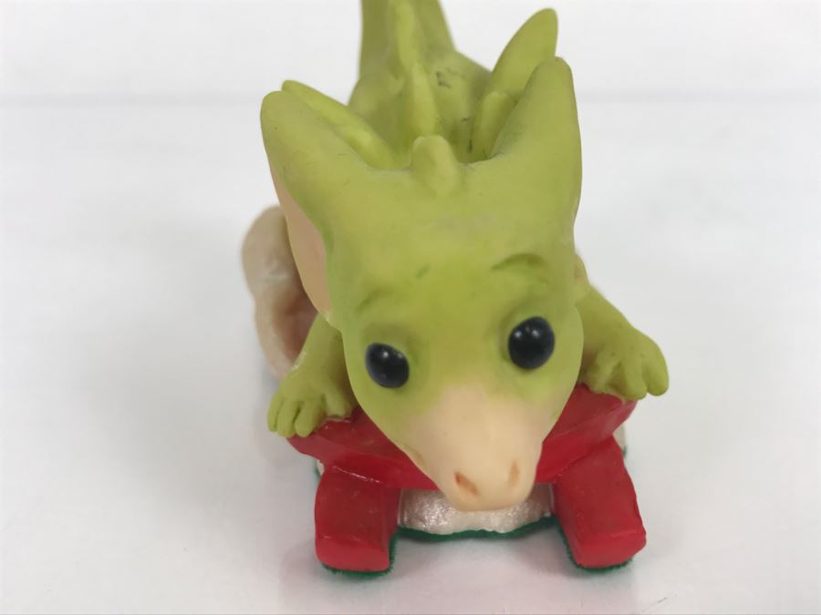 Whimsical World Of Pocket Dragons - Chasing Snowflakes - Christmas 1995 - 1995 Real Musgrave/CWAL/CWSL - Handmade For Flambro Exclusive USA Distributor [MV $80-$110] [Photo 5]