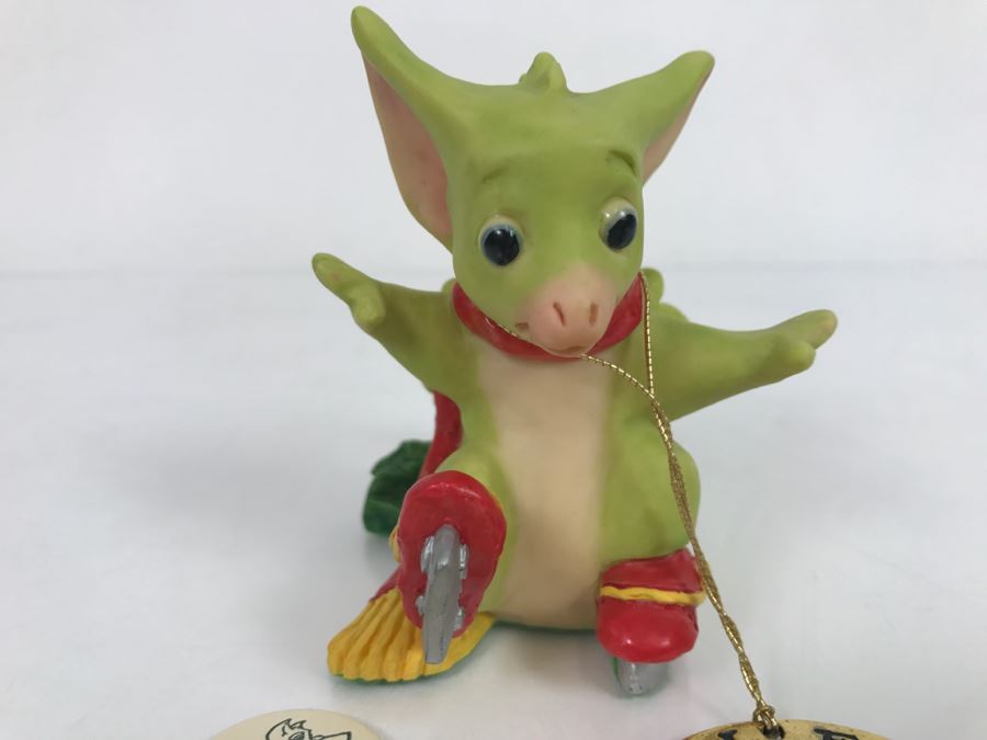 Whimsical World Of Pocket Dragons - Christmas Skates - 1995 RM/CWAL/CWSL - Flambro - Plus Additional Limited Edition 1996 Christmas Ornament [MV $80-$100] [Photo 5]