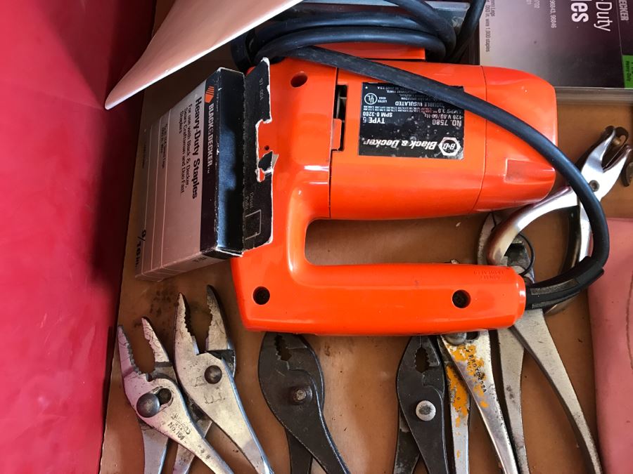 5-Drawer Roller Toolbox Cabinet Loaded With Tools Including Craftsman Sockets, Craftsman Wrenches, Screwdrivers, Knives, Chisels, Pliers, Power Tools - SEE ALL PHOTOS [Photo 45]
