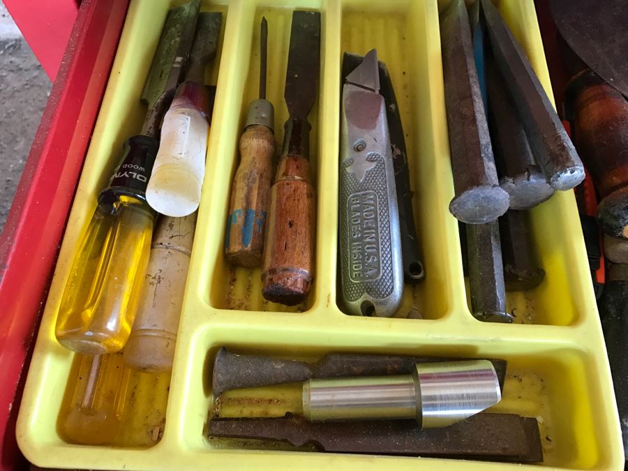 5-Drawer Roller Toolbox Cabinet Loaded With Tools Including Craftsman Sockets, Craftsman Wrenches, Screwdrivers, Knives, Chisels, Pliers, Power Tools - SEE ALL PHOTOS [Photo 20]