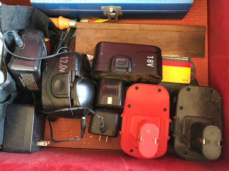 5-Drawer Roller Toolbox Cabinet Loaded With Tools Including Craftsman Sockets, Craftsman Wrenches, Screwdrivers, Knives, Chisels, Pliers, Power Tools - SEE ALL PHOTOS [Photo 53]