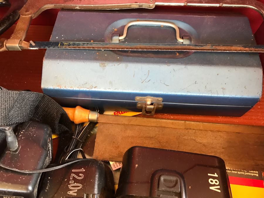 5-Drawer Roller Toolbox Cabinet Loaded With Tools Including Craftsman Sockets, Craftsman Wrenches, Screwdrivers, Knives, Chisels, Pliers, Power Tools - SEE ALL PHOTOS [Photo 54]