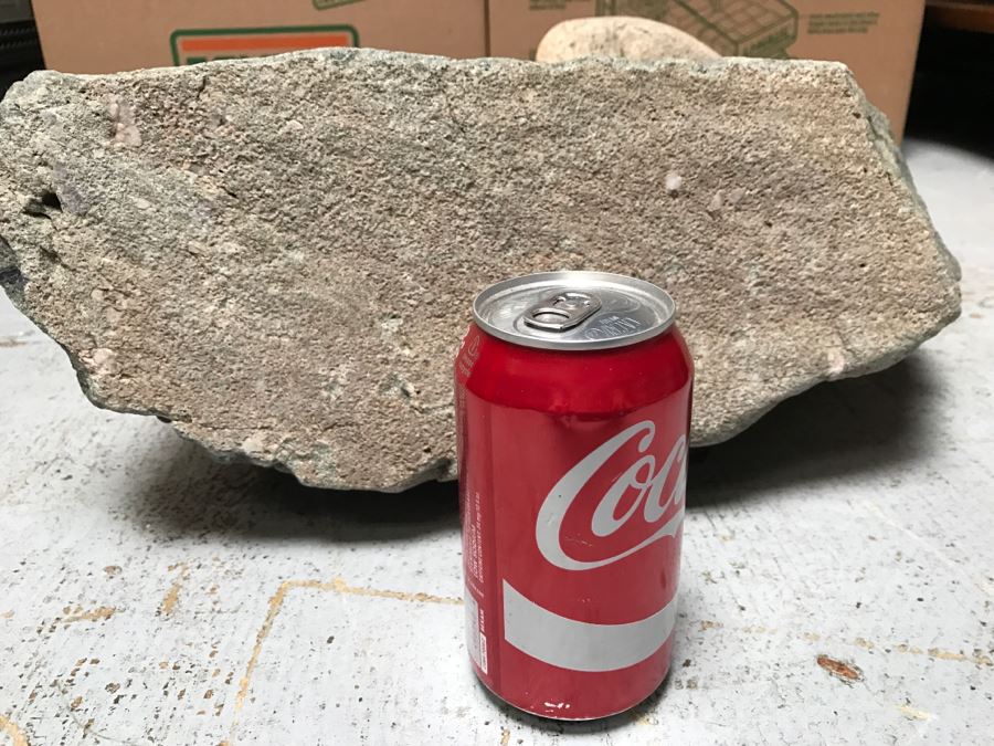 HUGE Native American Metate And Mano Grinding Stone [Photo 2]