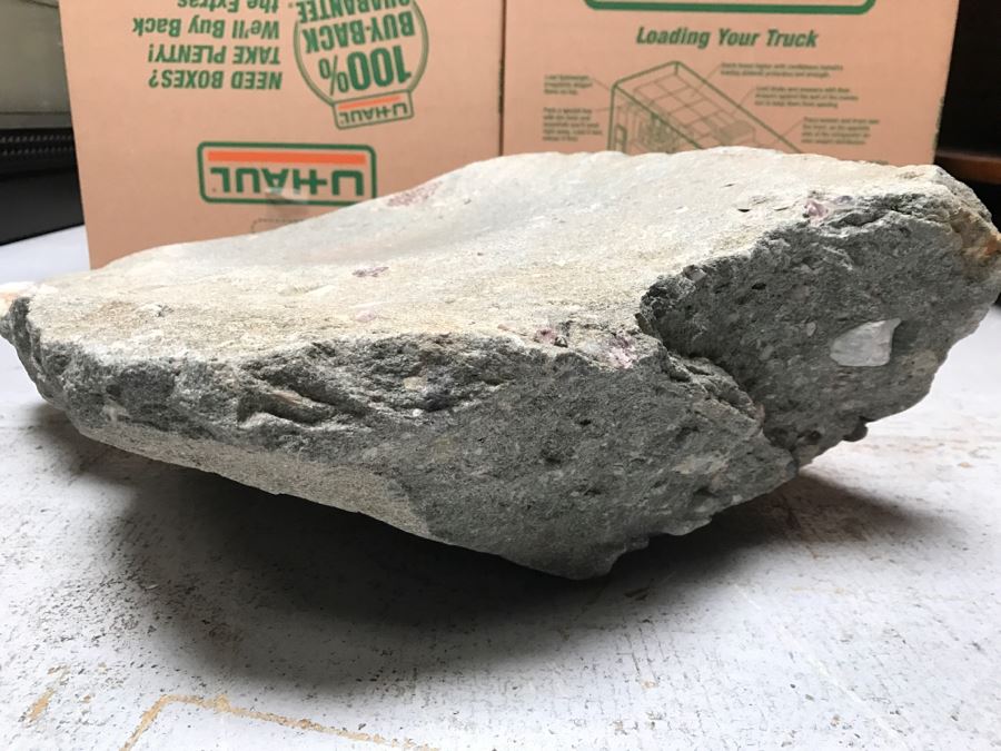 HUGE Native American Metate And Mano Grinding Stone [Photo 10]