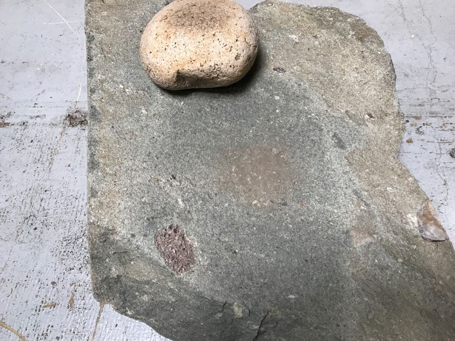 HUGE Native American Metate And Mano Grinding Stone [Photo 7]