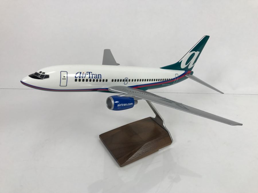 Pacific Miniatures PacMin Precision 1/100 Scale Model Airplane Of AirTRAN (2004) Boeing 737-700 With Box [Photo 3]